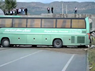 Tosya D-100'de İran Otobüsü Kaza Yaptı.www.tosyahaberleri.com