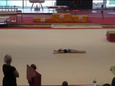 Noélie - Gym 2012 - circuits éducatifs à Vandoeuvre