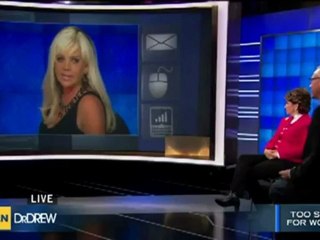 Weird Lady Claims She Was Fired For Being Too Hot ‼