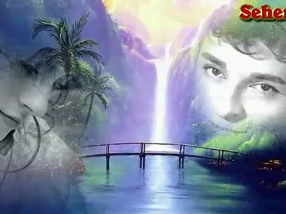 Zeki Müren ♪♪♪  Hâlâ Yaşıyor Kalbimin En Gizli Yerinde