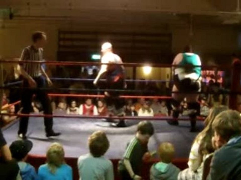 Kris Kay Vs Richtor SWF 12 June