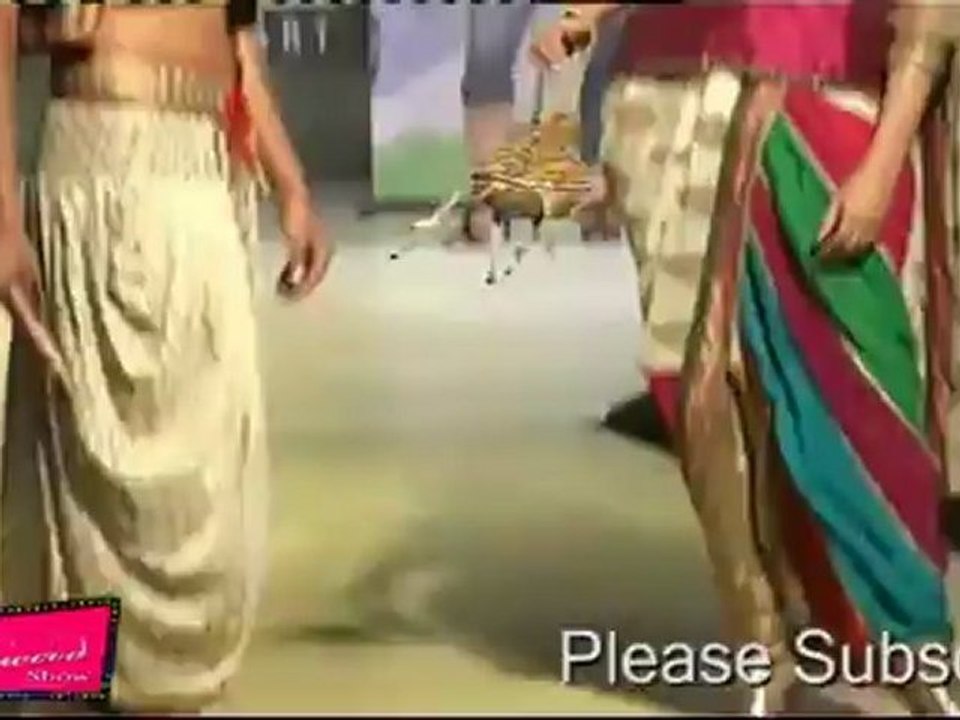Hot Babe Walks On Ramp