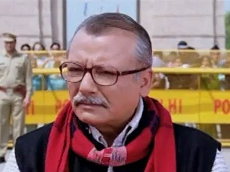 Chala Mussaddi - Office Office 2011- DVDRip - DC_clip4