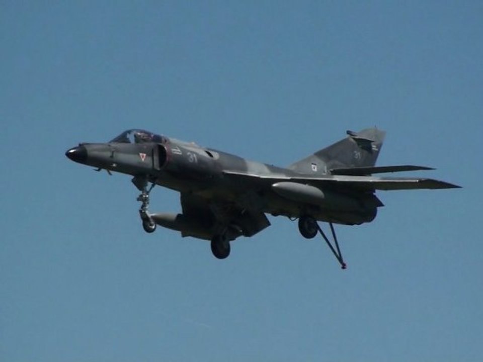 Super étendard en Vol lent Low Fly Full HD Meeting aérien La ferté-Alais  LFTA 2012