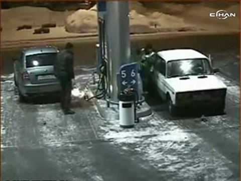 Çakmakla depoya bakan şoför benzin istasyonu havaya uçuracaktı