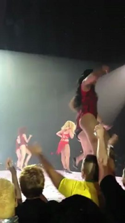 Beyoncé - Single Ladies (Put a Ring On It) @ Revel 05.26.2012