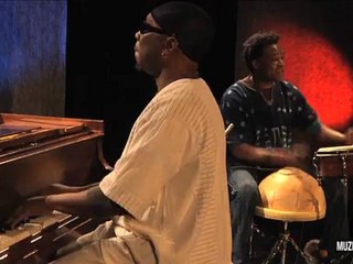 10 years Muziekpublique | Octave A. Komlan & Koffi Sadjo Hetsu: Somadza