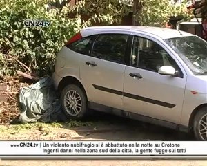 Maltempo Crotone: devastato il "Lido degli Scogli"