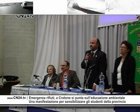 Emergenza rifiuti, a Crotone si punta sull’educazione ambientale