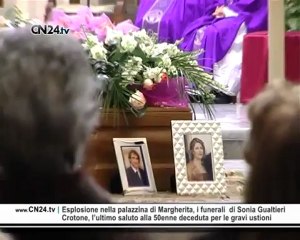Esplosione nella palazzina di Margherita, i funerali  di Sonia Gualtieri