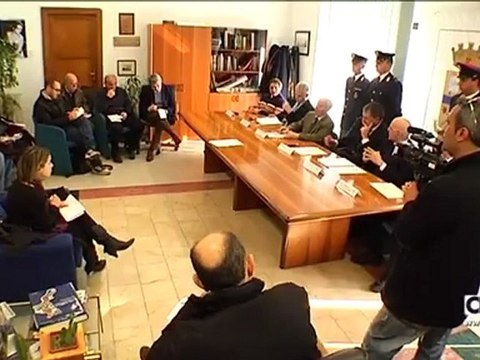 ‘Ndrangheta: operazione “Hydra” a Crotone, 26 arresti. I DETTAGLI