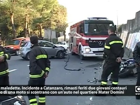 Scontro auto moto a Catanzaro. Feriti due giovani