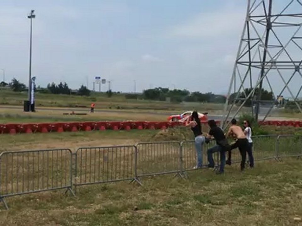 mon poteaux rachid qui se fait un petit bateme drift en s13