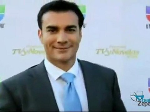David Zepeda @davidzepeda1 en la alfombra roja Premios TVYNovelas 2012 Univisión
