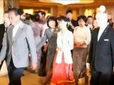 Burmese migrants give Suu Kyi ecstatic welcome in Thailand