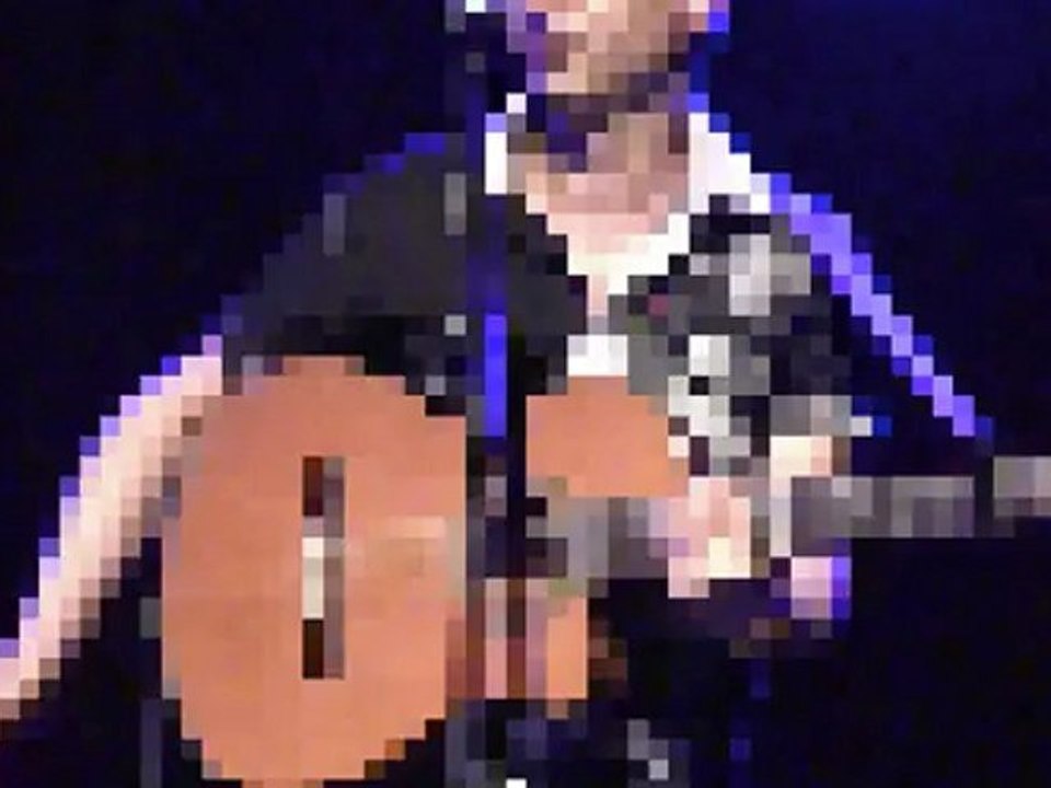 Iflis "Le Journaliste" en hommage à Tahar Djaout