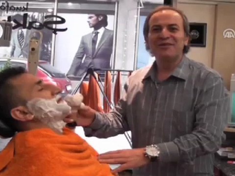 Gündüz esnaf, gece sanatcı