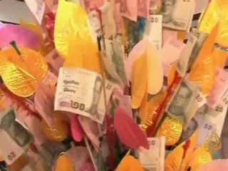 الأزمة السياسية تنعش سوق المنجمين وقراء الطالع