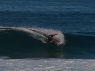 VIBESlab Prod - Surf Adrien Toyon In Reunion Island!