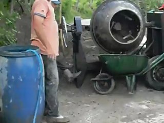 30.05.2012, Saban Güzel Hoac nin Duvar insaati. 004