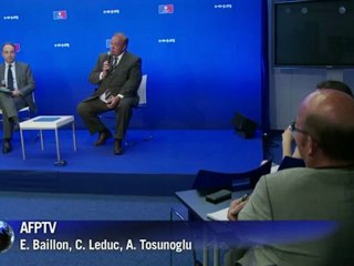 Copé (UMP) déplore "l'honneur piétiné" des policiers remplacés