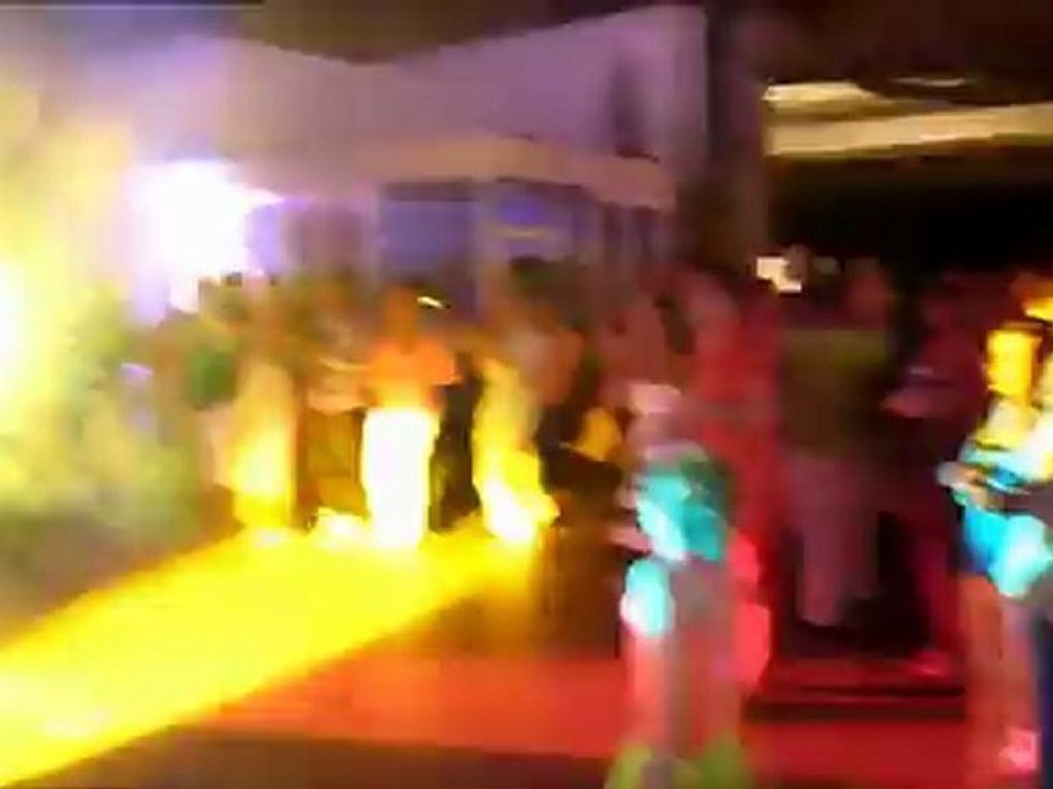 Spectacle de Miss Creamy pour l'anniversaire de Christophe