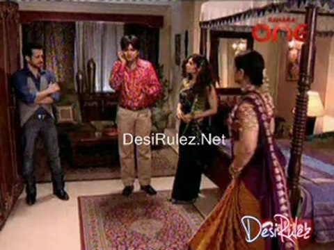 Jhilmil Sitaron Ka Aangan Hoga - 30th May 2012 pt2