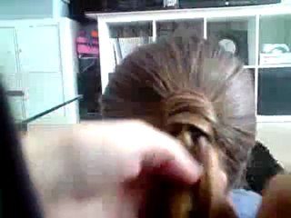 Coiffure 10 : Queue de cheval enroulée !