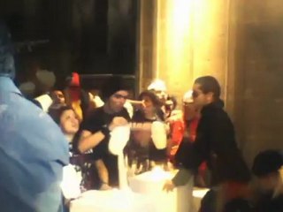 La noche de los enmascarados ardientes