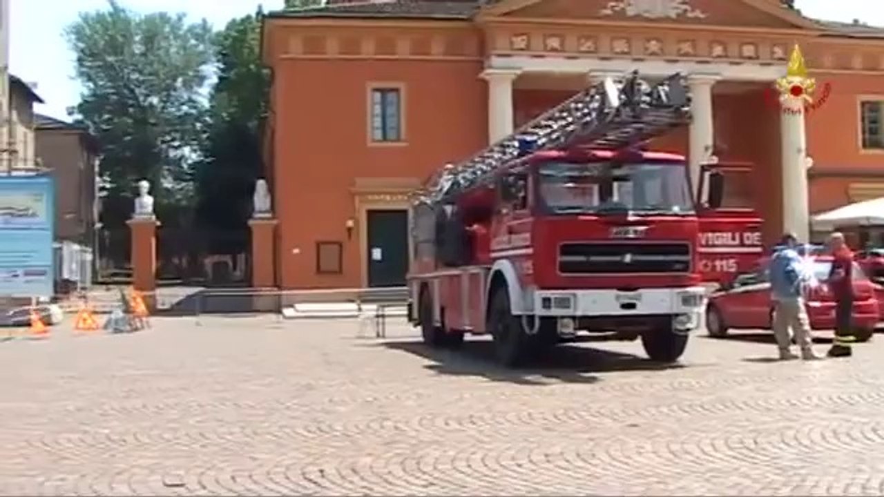 Carpi (MO) - Terremoto - Piazza Duomo (29.05.12)