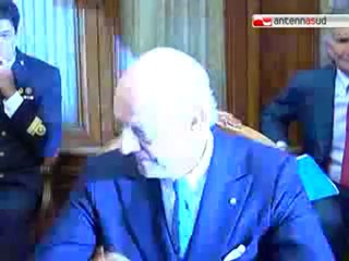 TG 30.05.12 Marò: libertà su cauzione, ma per ora resteranno in India