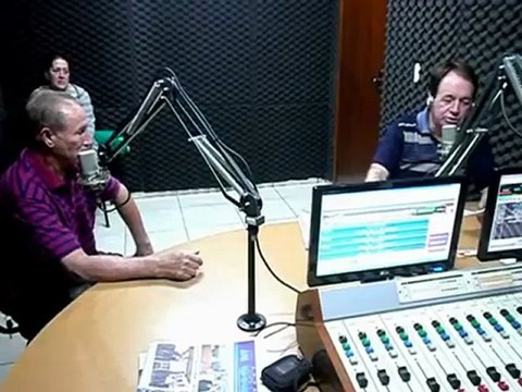 LOCUTOR E CANTOR MENDONCINHA (Regional FM de Lins)