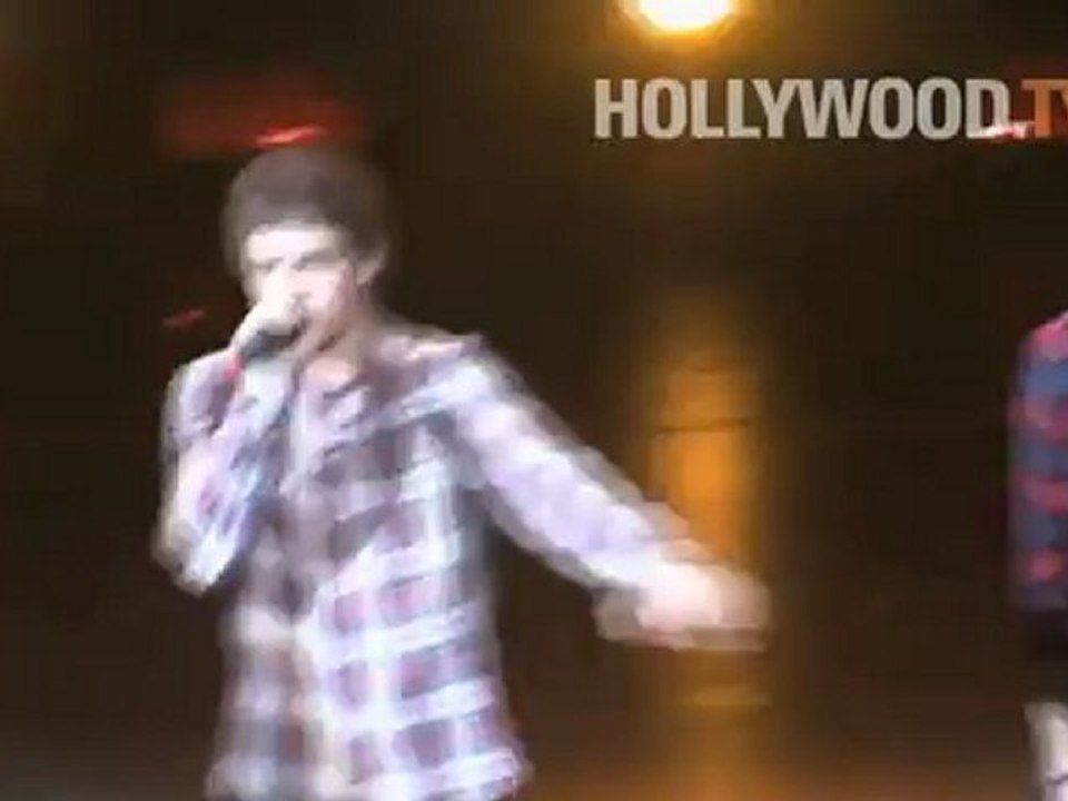 One Direction termina con una explosión! - Hollywood.TV