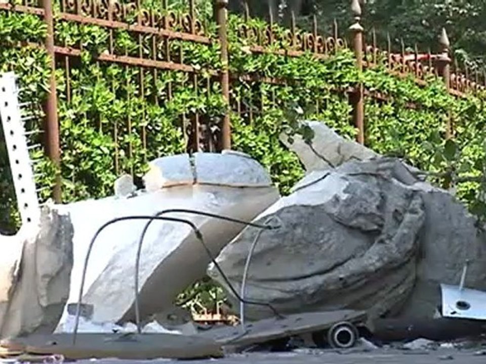 piazzale roma il crollo della statua