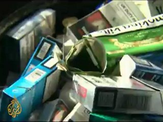 Quitting smoking 'harder for women'