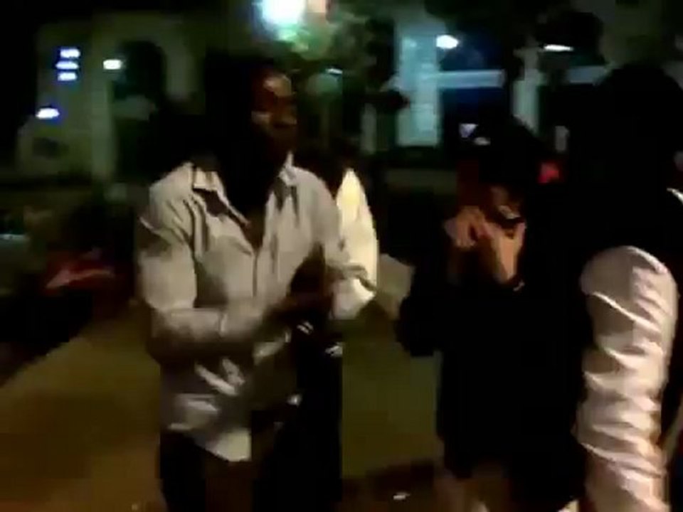 Freestyle sauvage dans les rues de Nîmes , issiaka, pablo aka bloo and more ....