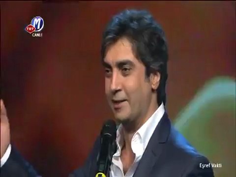 Necati Şaşmaz, TRT Müzik ekranlarında Eşref Vakti adlı programının konuğu oldu