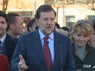 Rajoy no fue a votar porque tenía una comida con Mayor Oreja