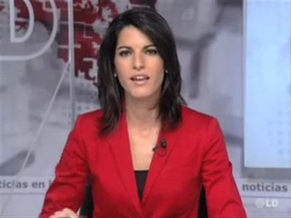 20 encapuchados lanzan bombas incendiarias en Grecia