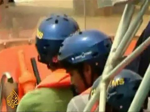 Sri Lankan asylum seekers leave Australian ship - 19 Nov 09