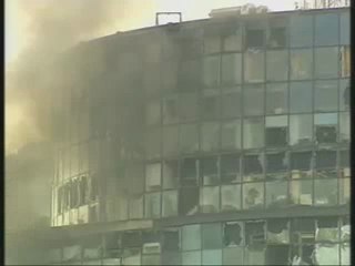 ETA atenta en Bilbao contra la ETB