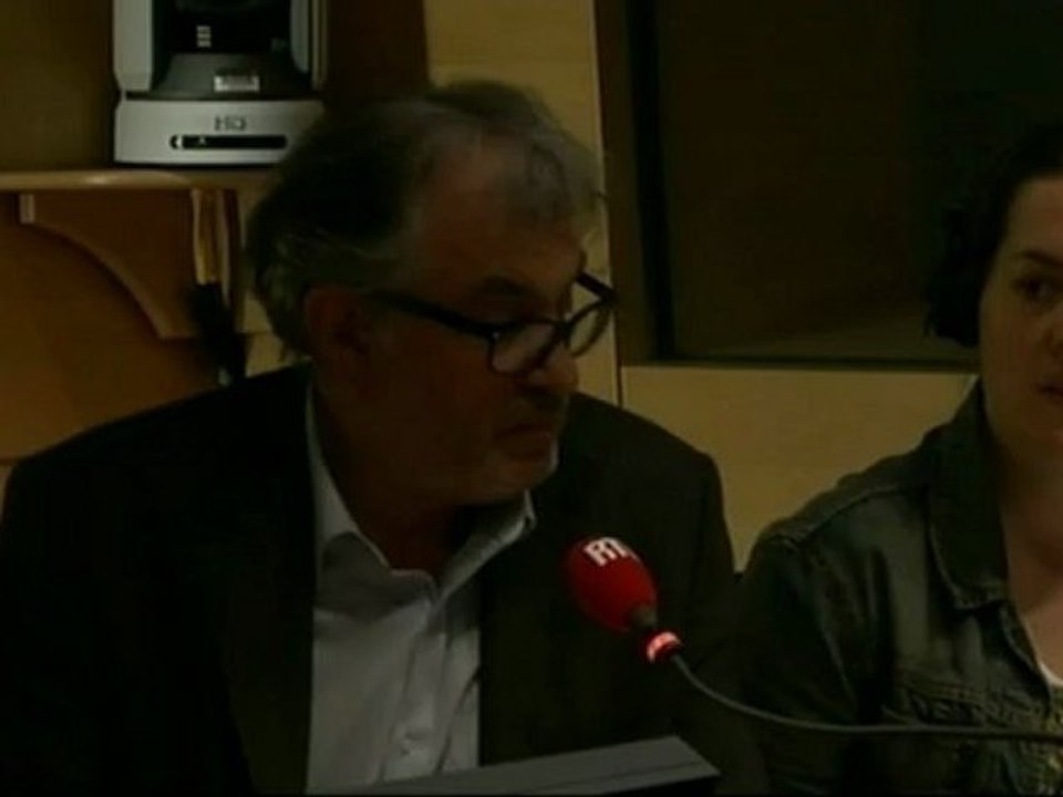 Serge July : "François Hollande : le soft et le hard"