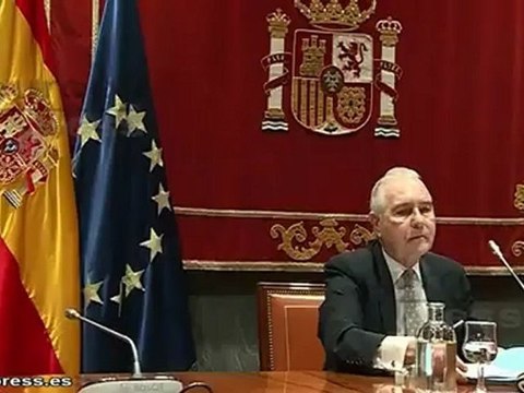 Dívar niega irregularidades y rechaza dimitir