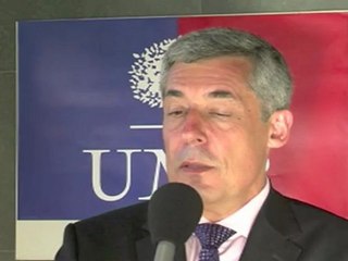 Interview Henri Guaino MonVersailles Question 3 : Quel est l'accueil des électeurs que vous rencontrez ?