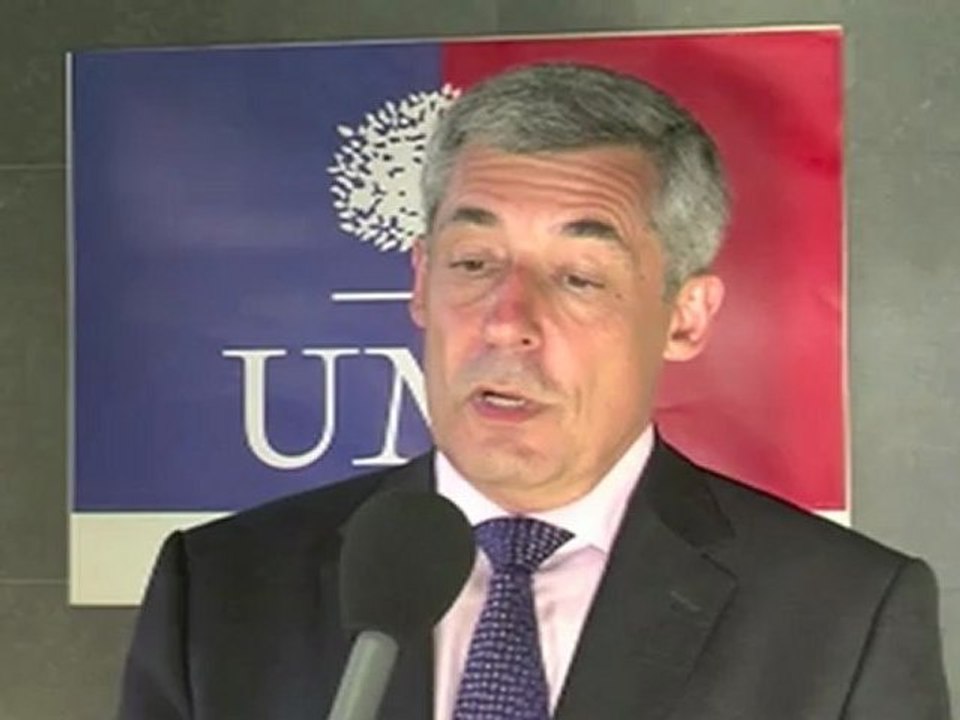 Interview Henri Guaino MonVersailles Question 5 : Que leur répondez-vous quand ils vous traitent de parachuté ?