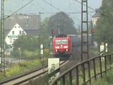 Züge bei Kamp-Bornhofen, 701, 152, Crossrail 185, DBAG 185, Railion 185, 427, 2x 428, 2x 143