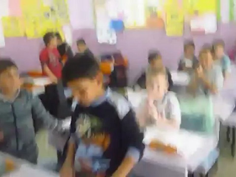 MUTLU ÇOCUKLARIN SON MÜZİK DERSİ....