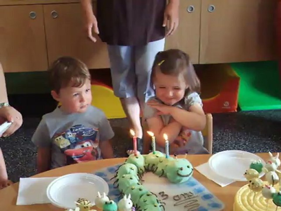 Isis et Célian fetent leurs 3 ans avec les copains