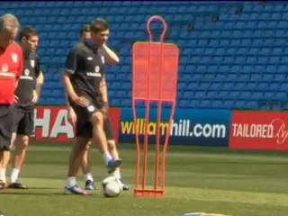 Angleterre - Neville s’adresse aux jeunes