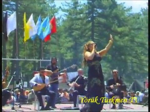 MUĞLA YILANLI YAYLASI YÖRÜK ŞÖLENİNDE SANATÇILAR HALKI COŞTURDU